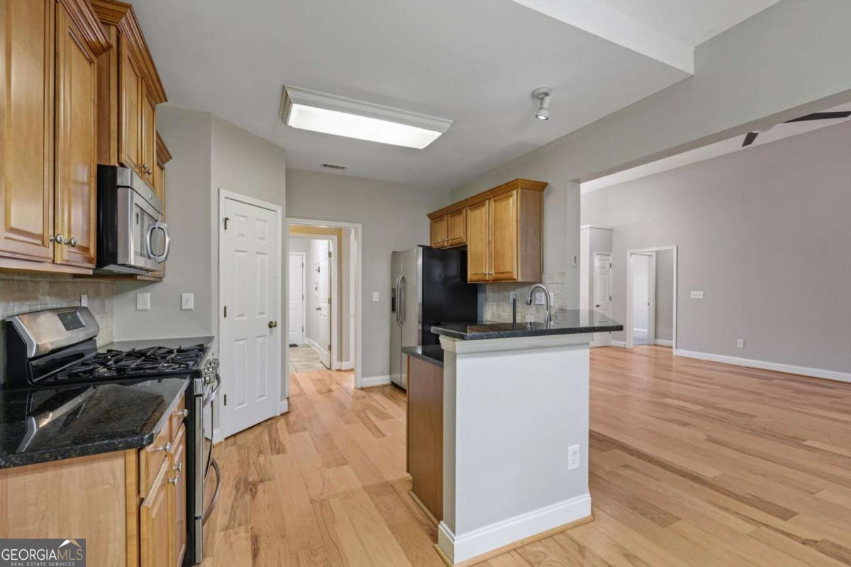 105 Peregrine Way NW Kennesaw GA 30144