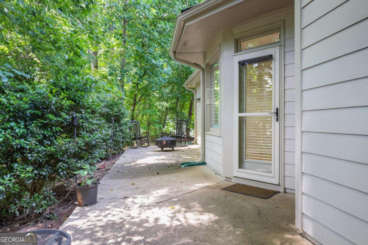 105 Peregrine Way NW Kennesaw GA 30144