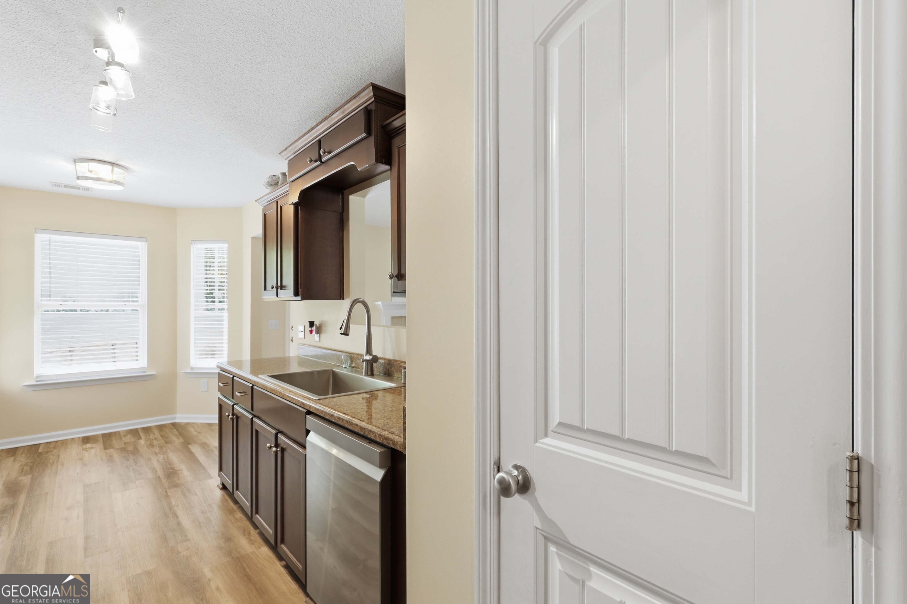 1209 Peacock Trail Hinesville GA 31313