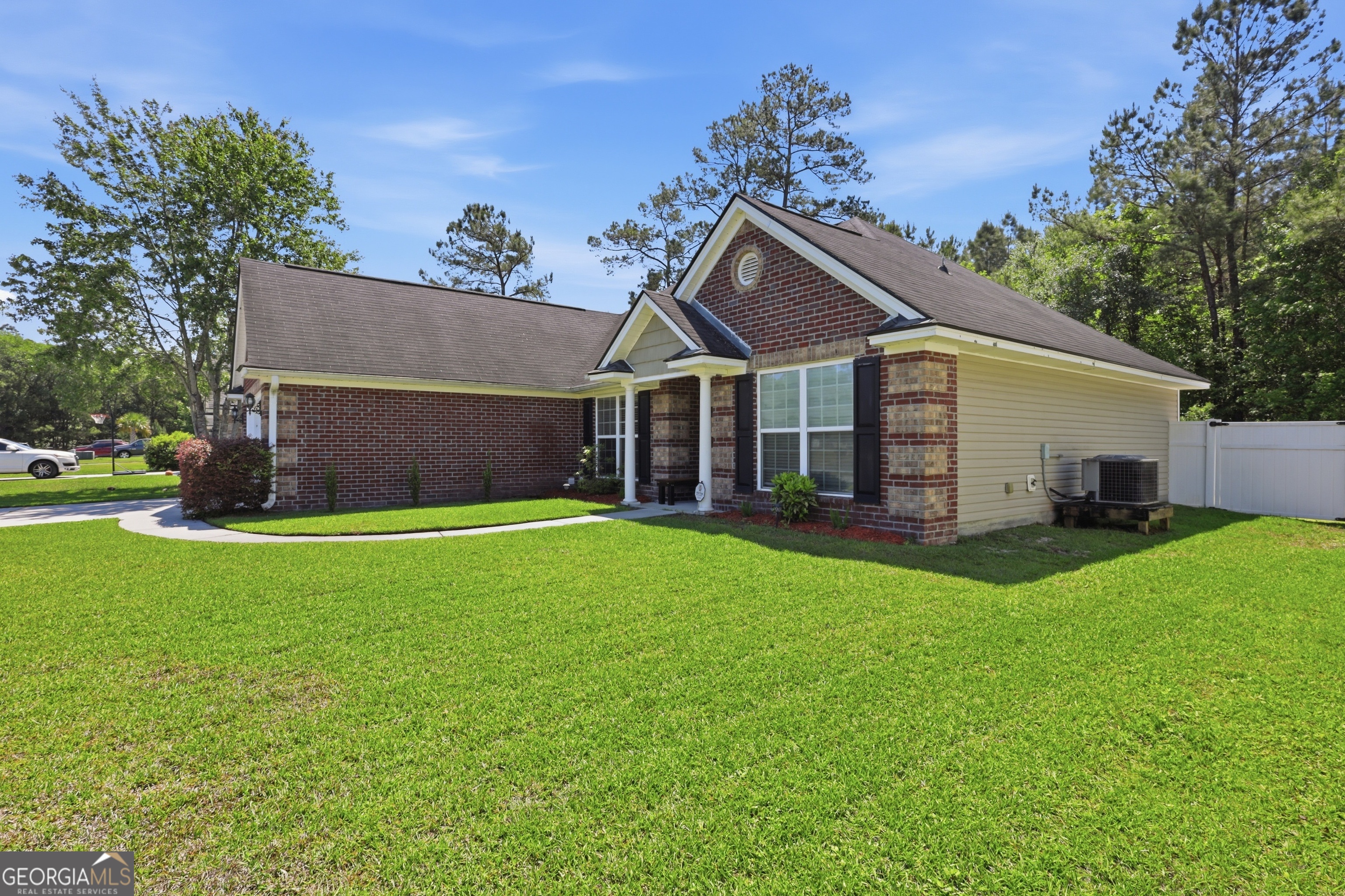 1209 Peacock Trail Hinesville GA 31313