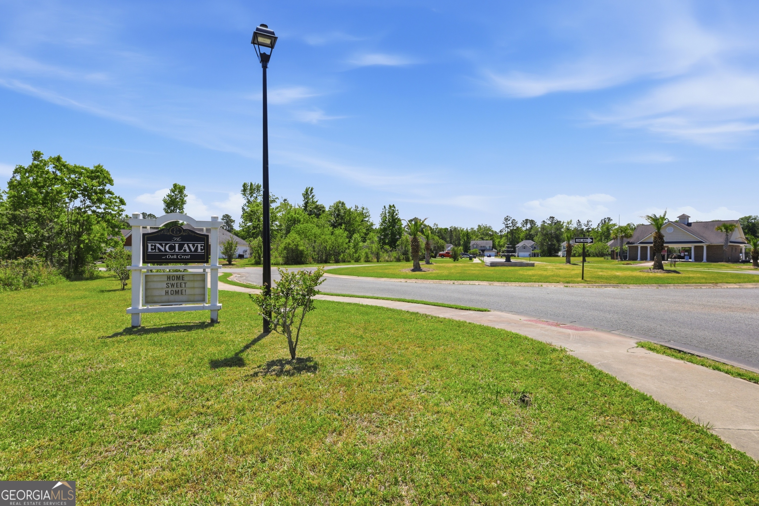 1209 Peacock Trail Hinesville GA 31313