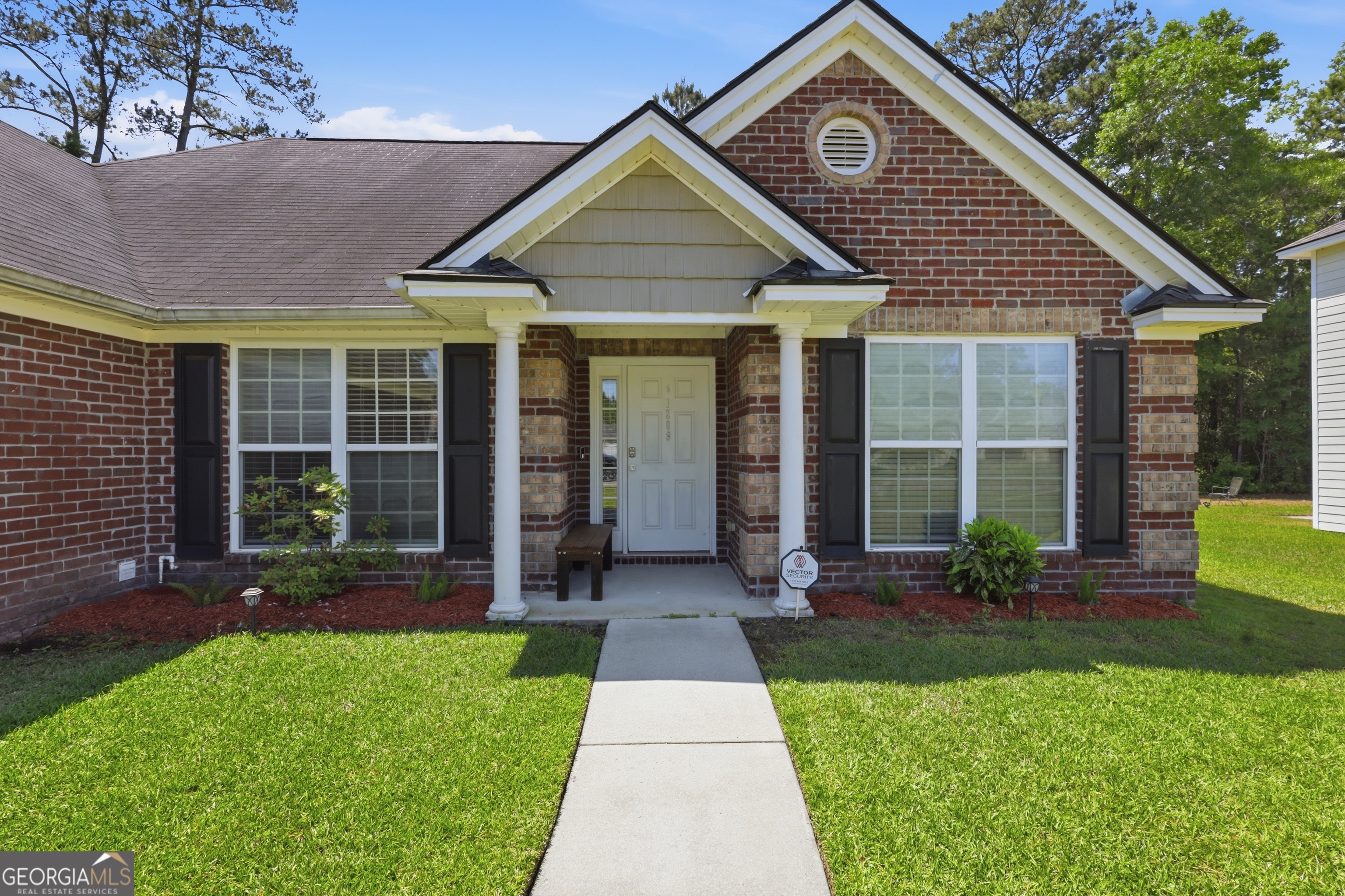 1209 Peacock Trail Hinesville GA 31313
