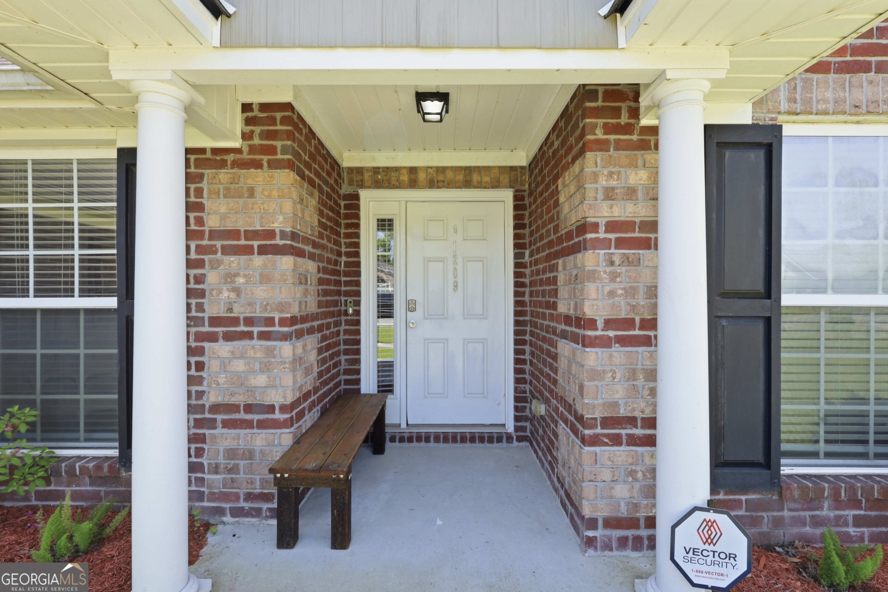 1209 Peacock Trail Hinesville GA 31313