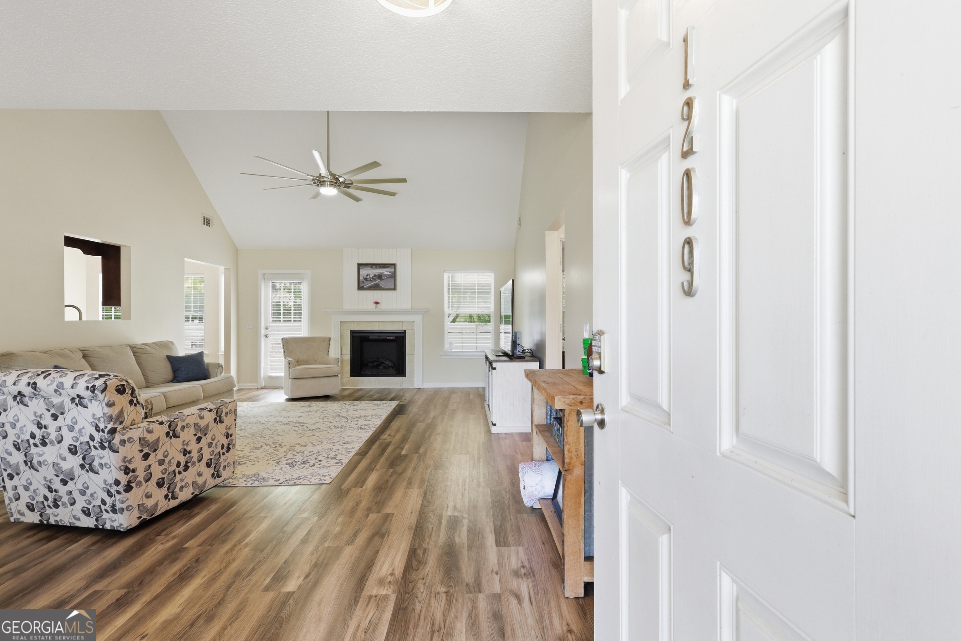 1209 Peacock Trail Hinesville GA 31313
