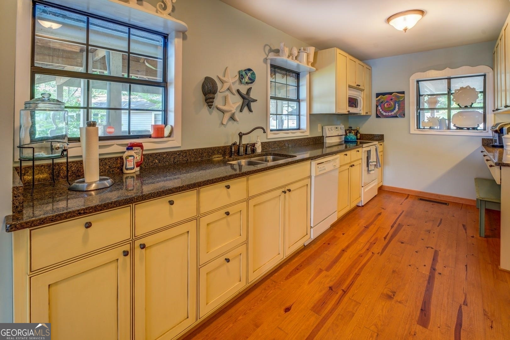 393 Templeton Circle Mansfield GA 30055