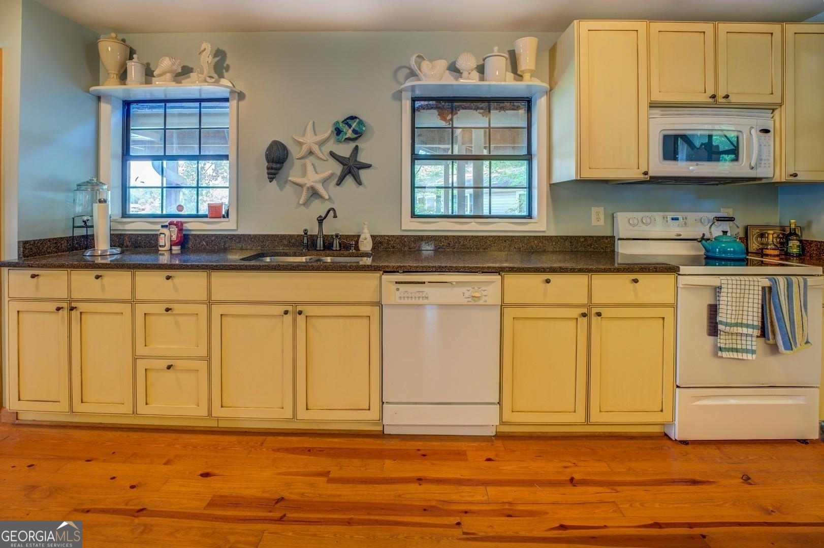 393 Templeton Circle Mansfield GA 30055
