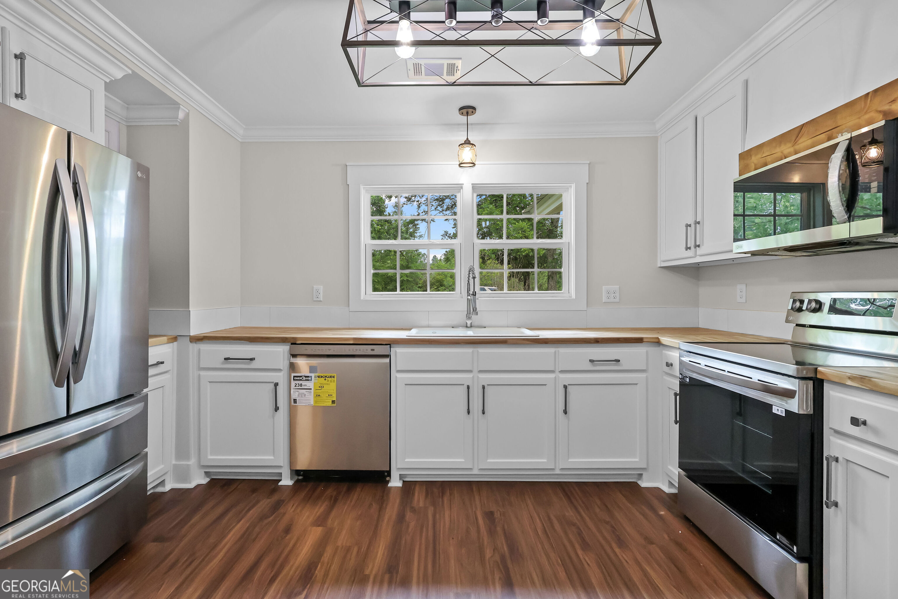 1535 W River Road Rhine GA 31077