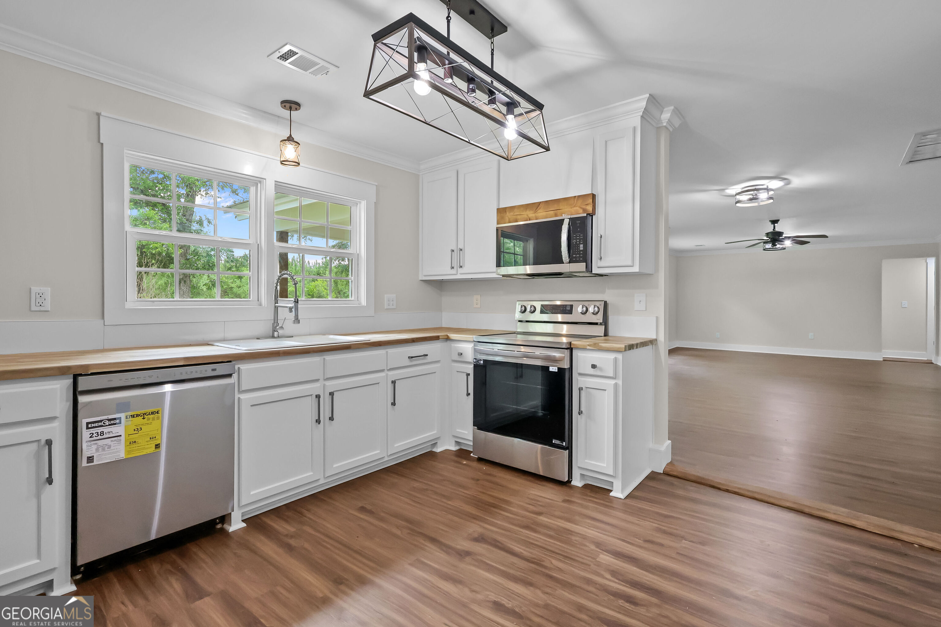 1535 W River Road Rhine GA 31077