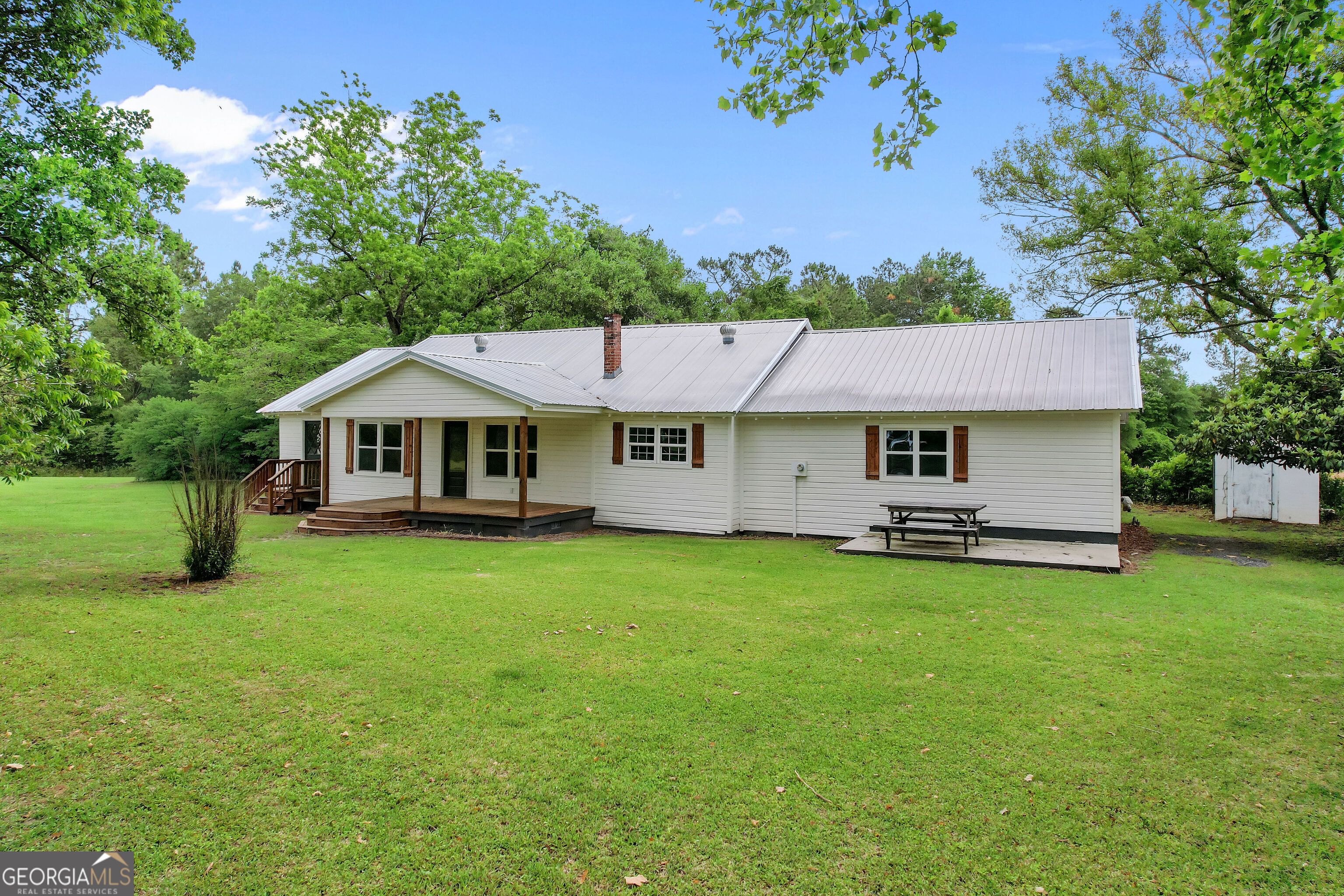 1535 W River Road Rhine GA 31077