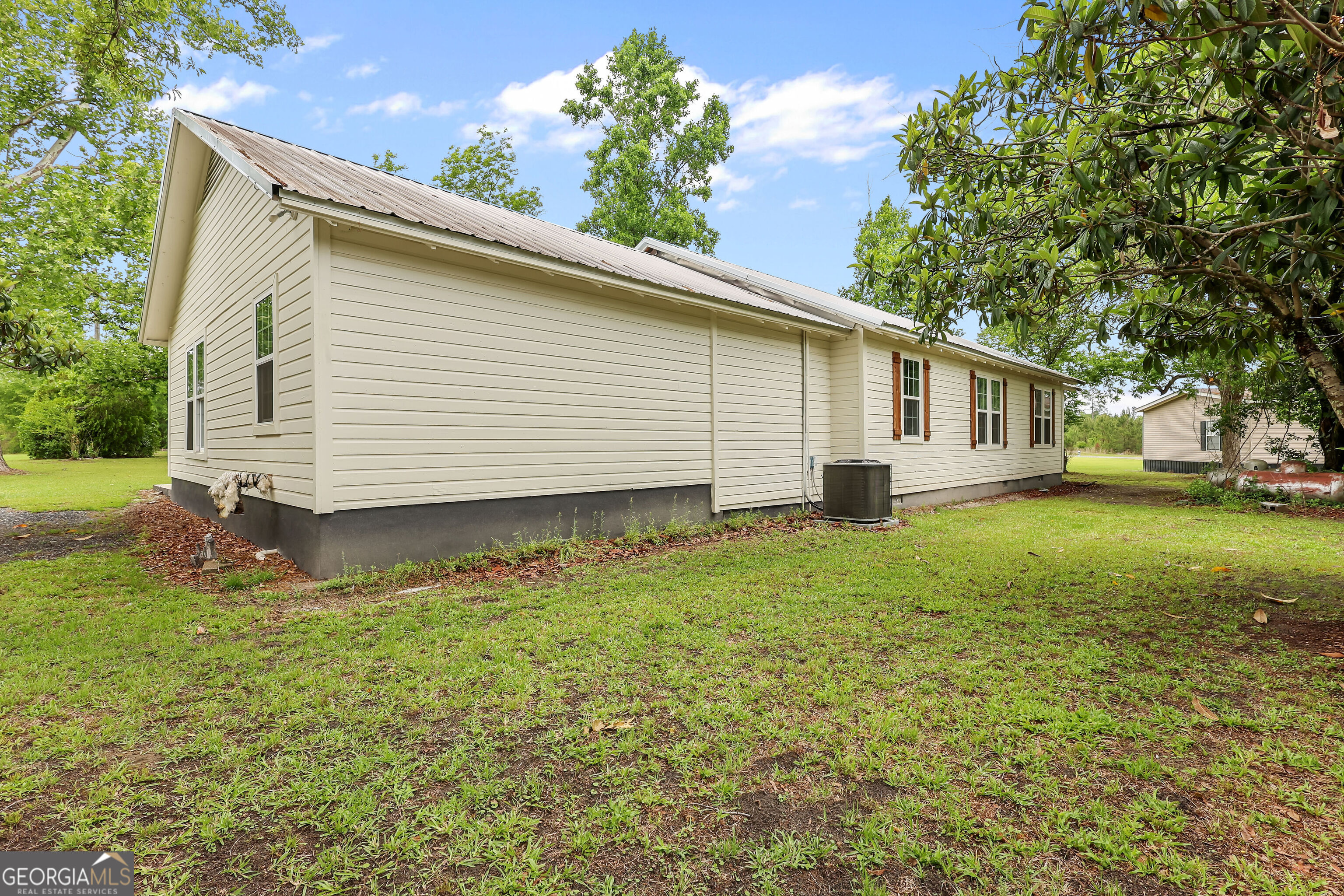 1535 W River Road Rhine GA 31077