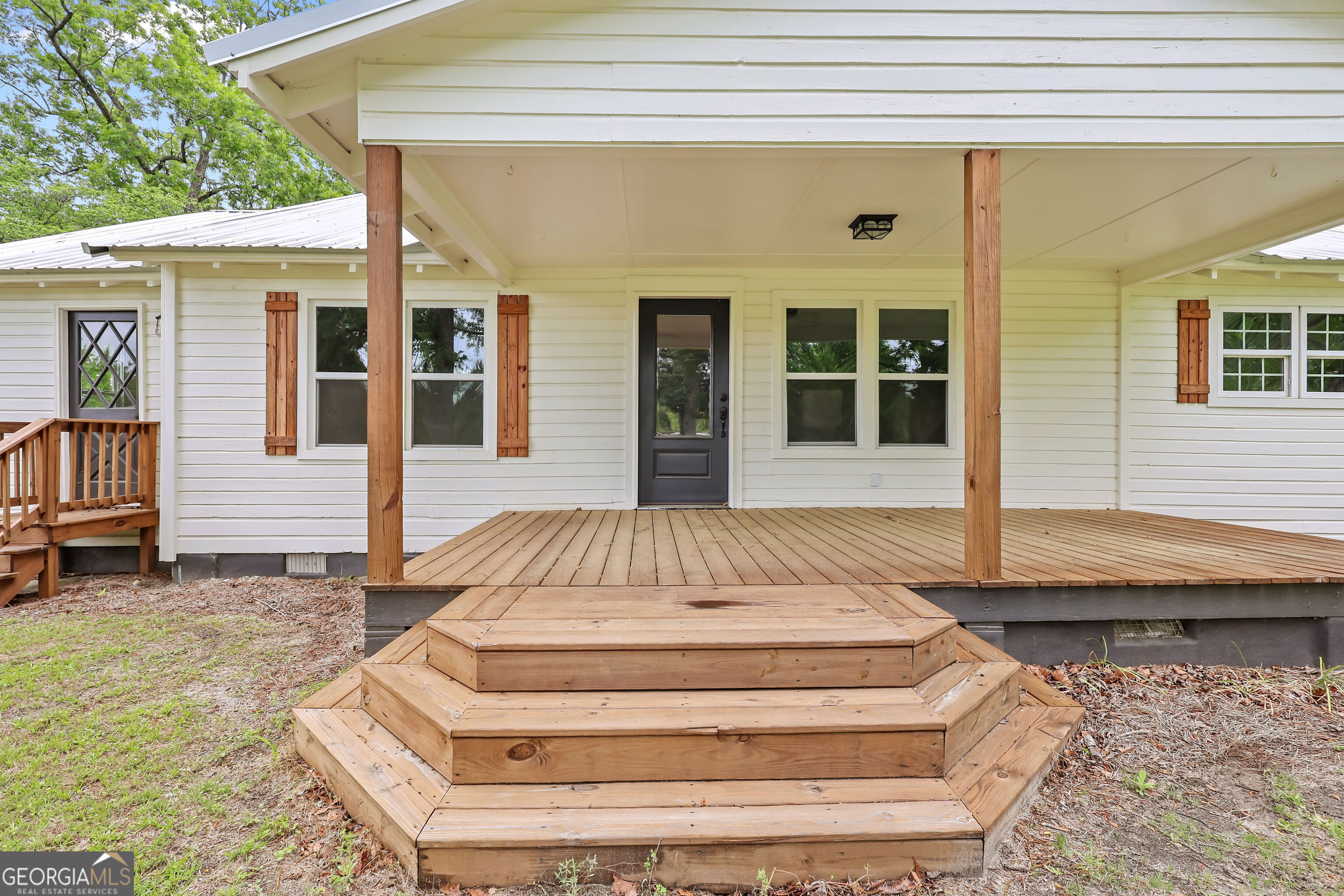 1535 W River Road Rhine GA 31077