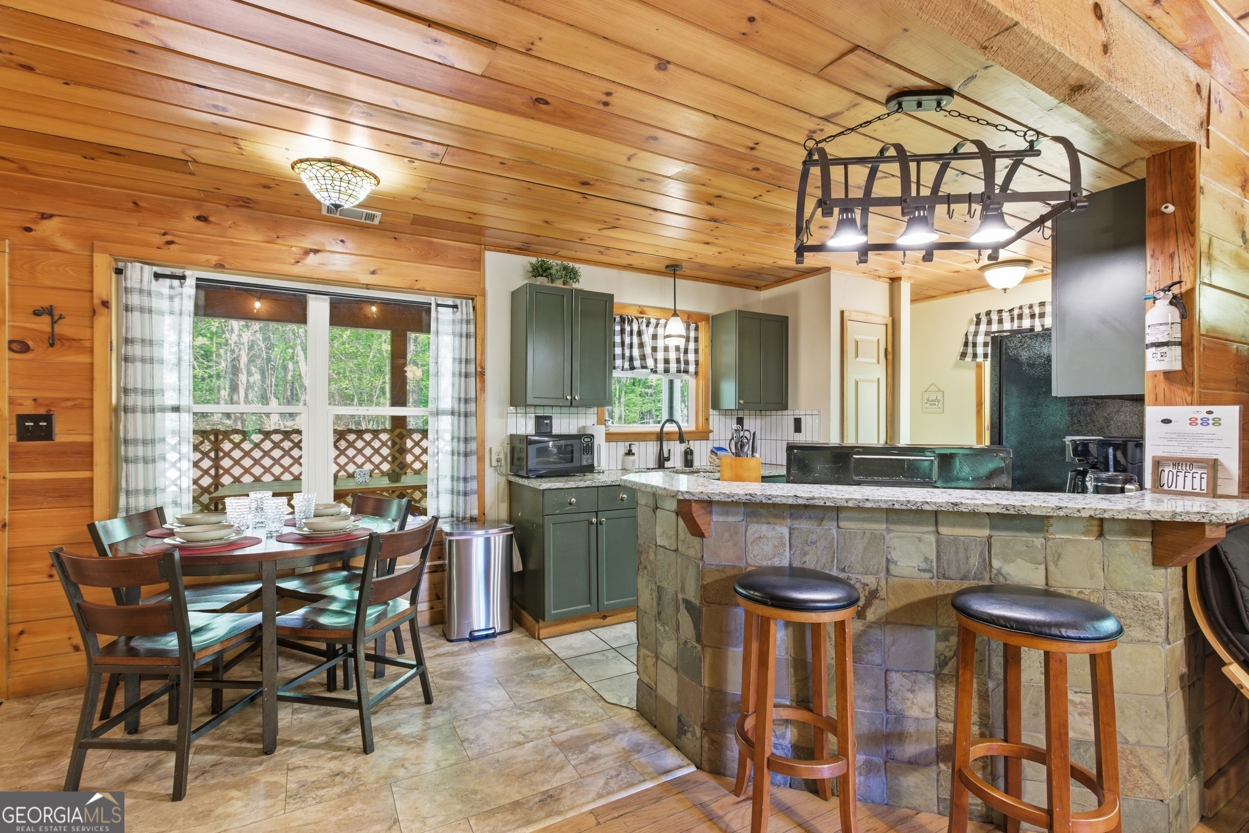 325 Blue Creek Cove Cleveland GA 30528