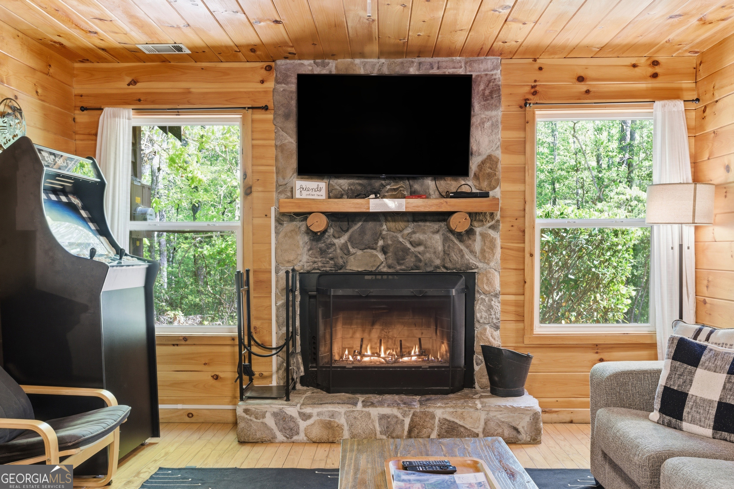 325 Blue Creek Cove Cleveland GA 30528