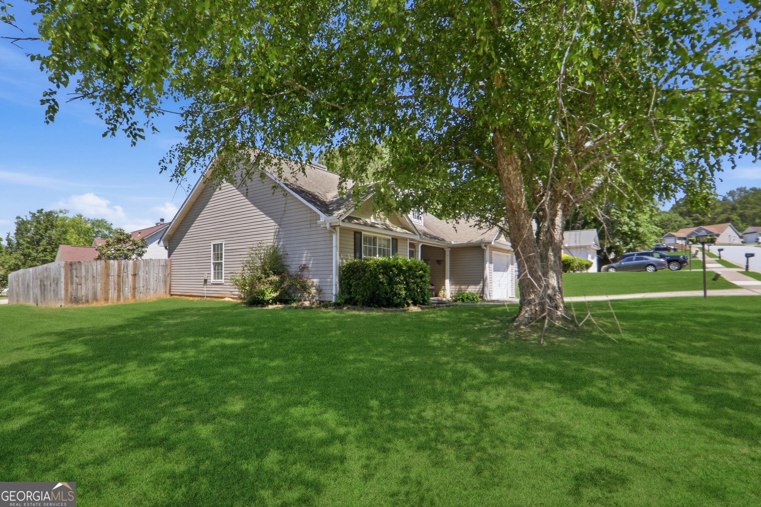 536 Creekview Overlook Stockbridge GA 30281