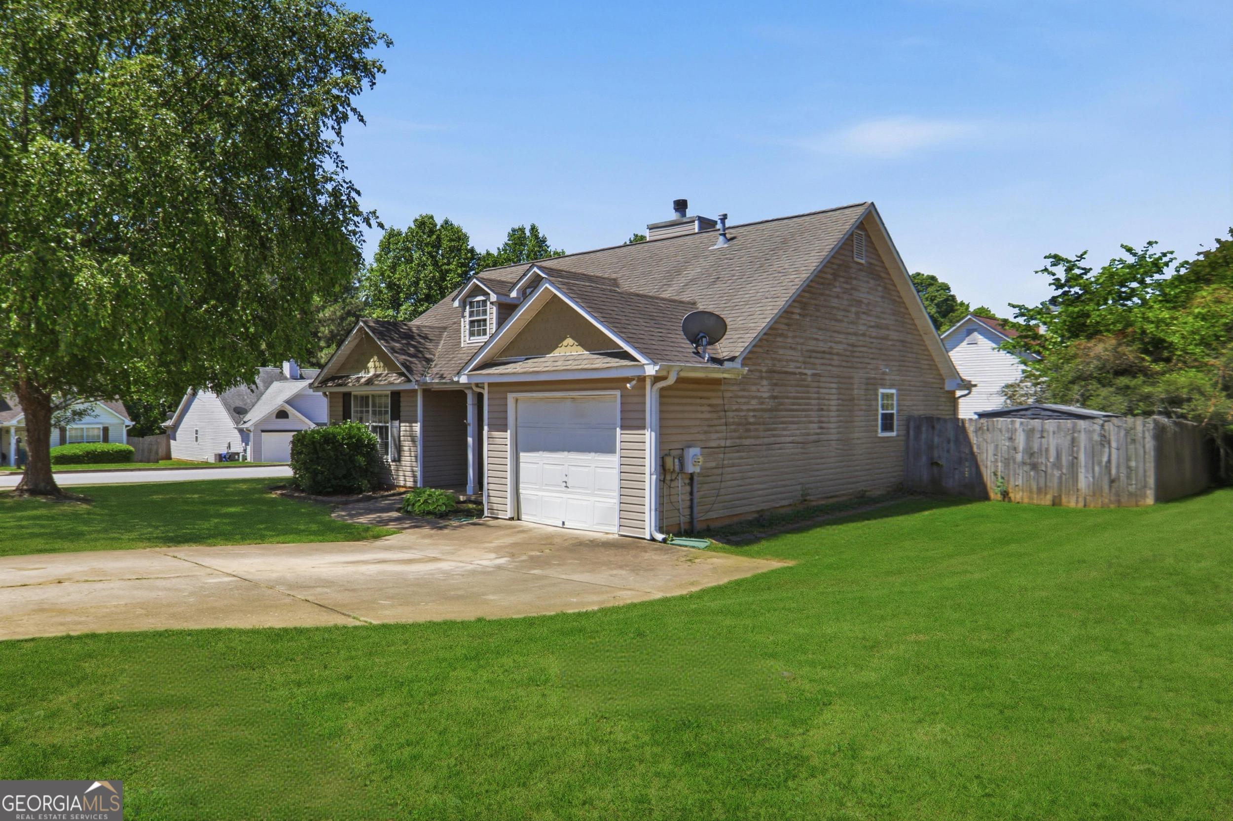 536 Creekview Overlook Stockbridge GA 30281