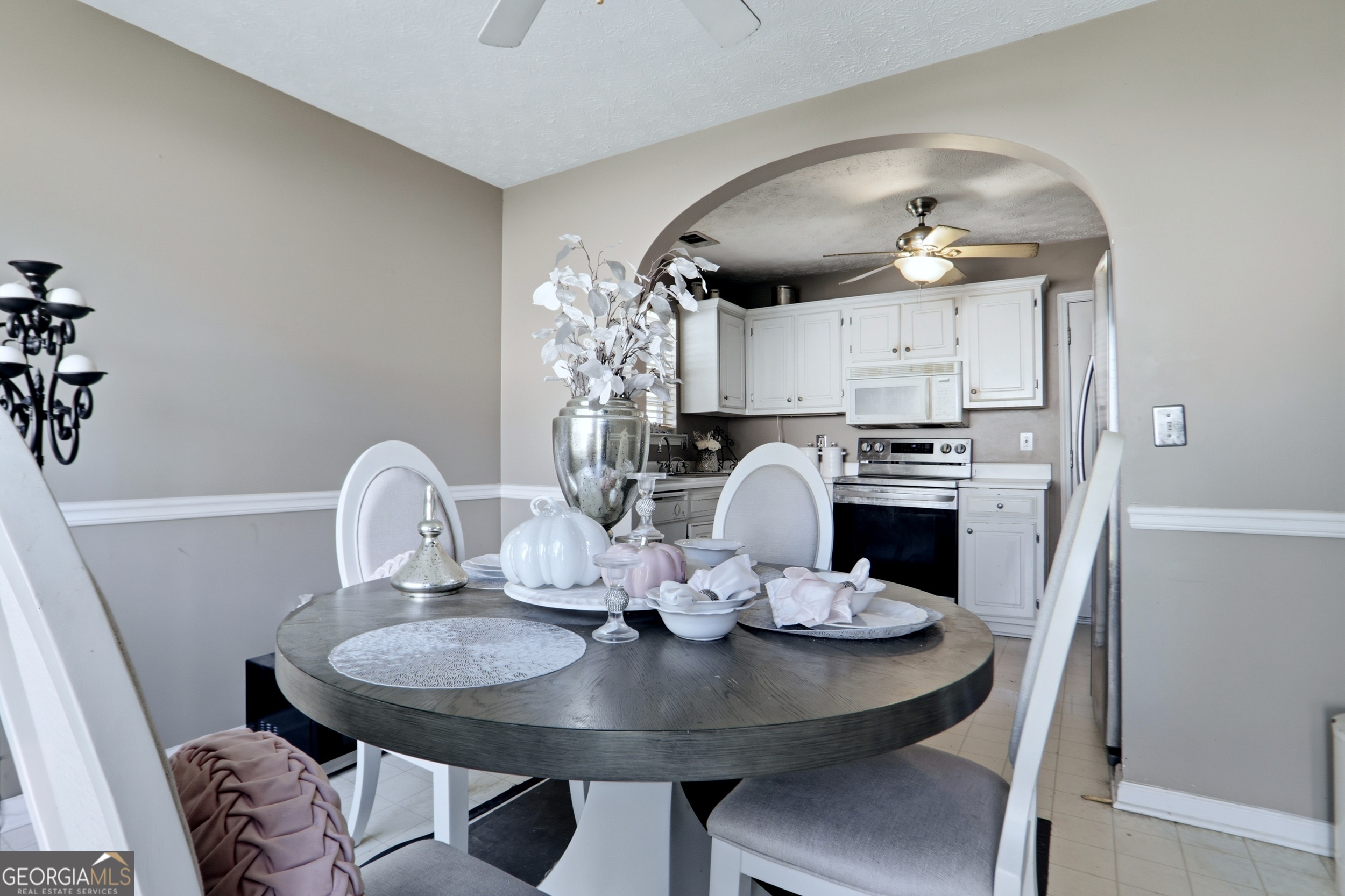 536 Creekview Overlook Stockbridge GA 30281