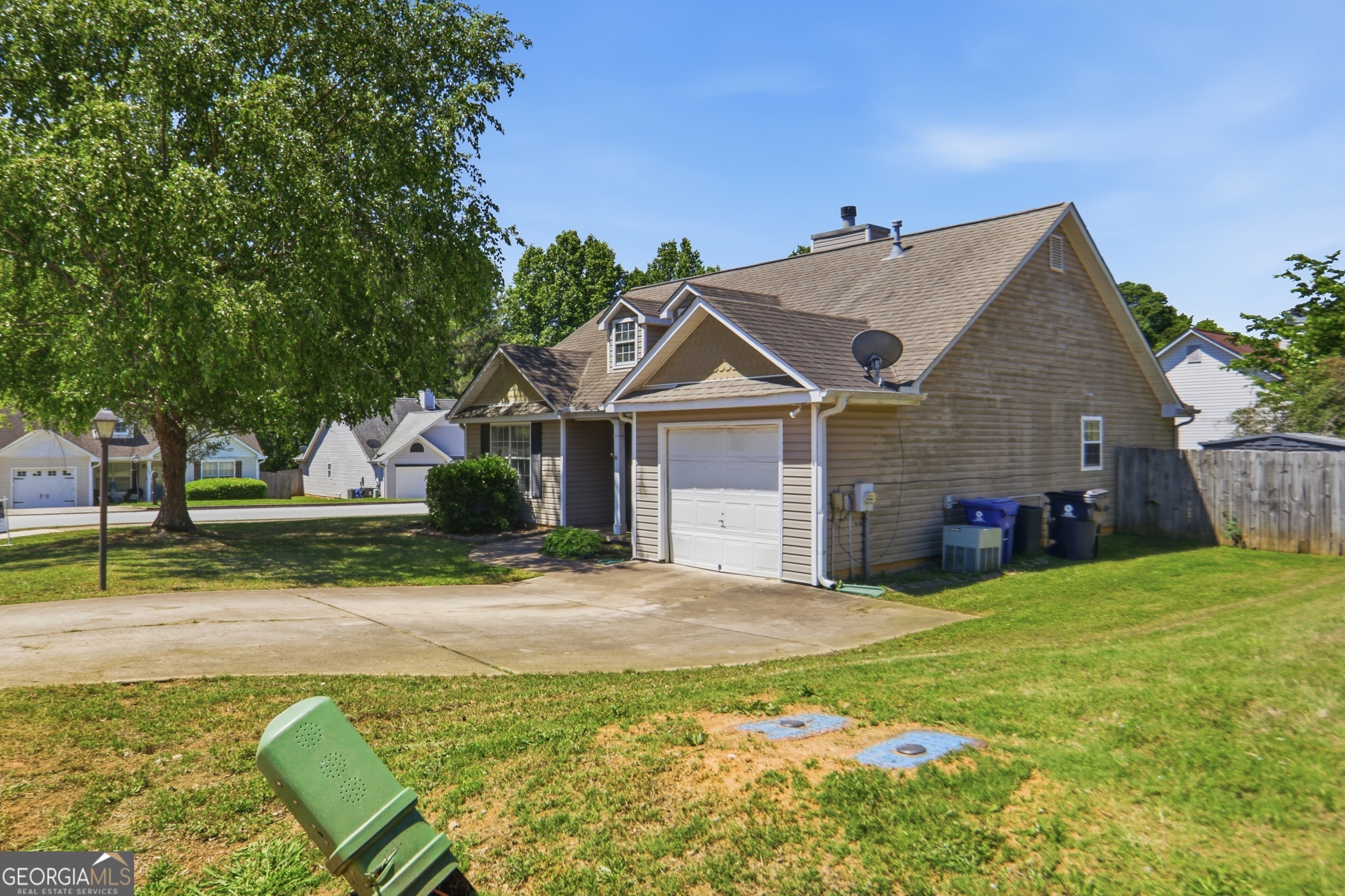 536 Creekview Overlook Stockbridge GA 30281