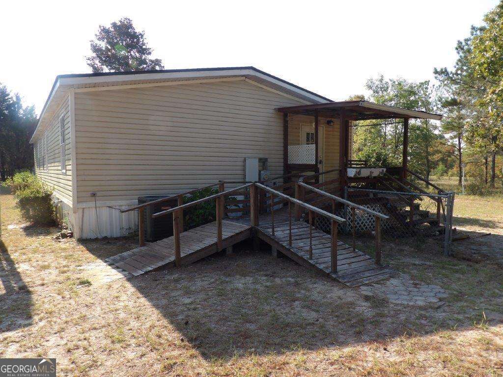 111 Sunnyside Drive Box Springs GA 31801