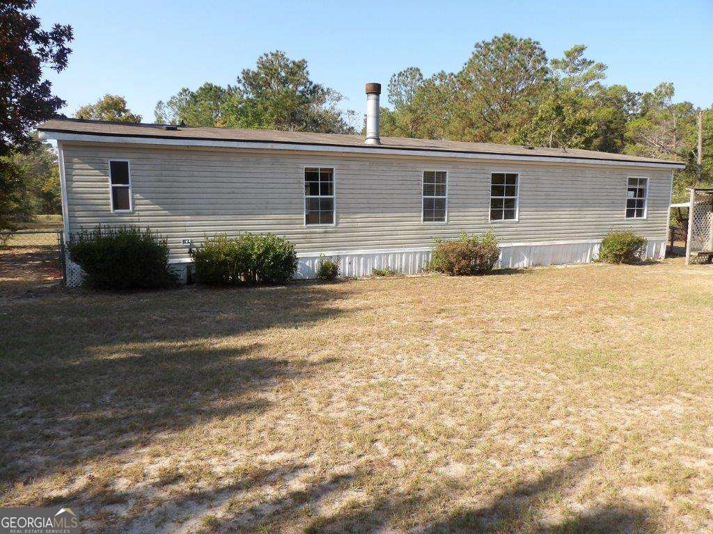 111 Sunnyside Drive Box Springs GA 31801