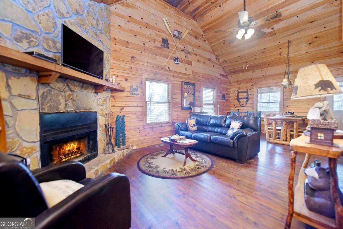 545 Laurel Circle Blue Ridge GA 30513