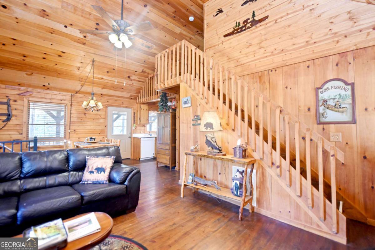545 Laurel Circle Blue Ridge GA 30513