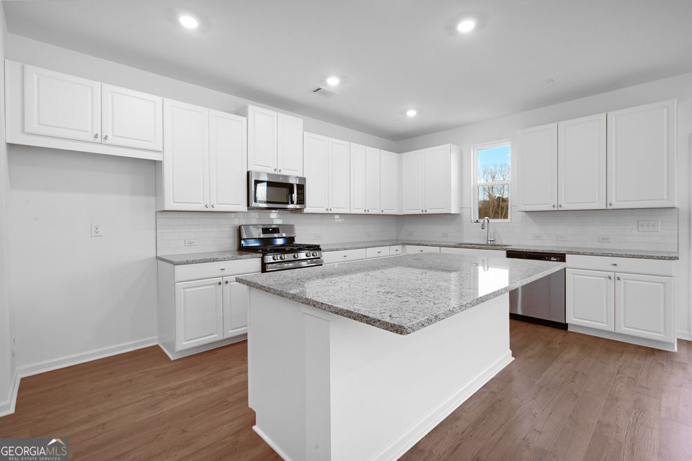 231 Groveton Court Euharlee GA 30145