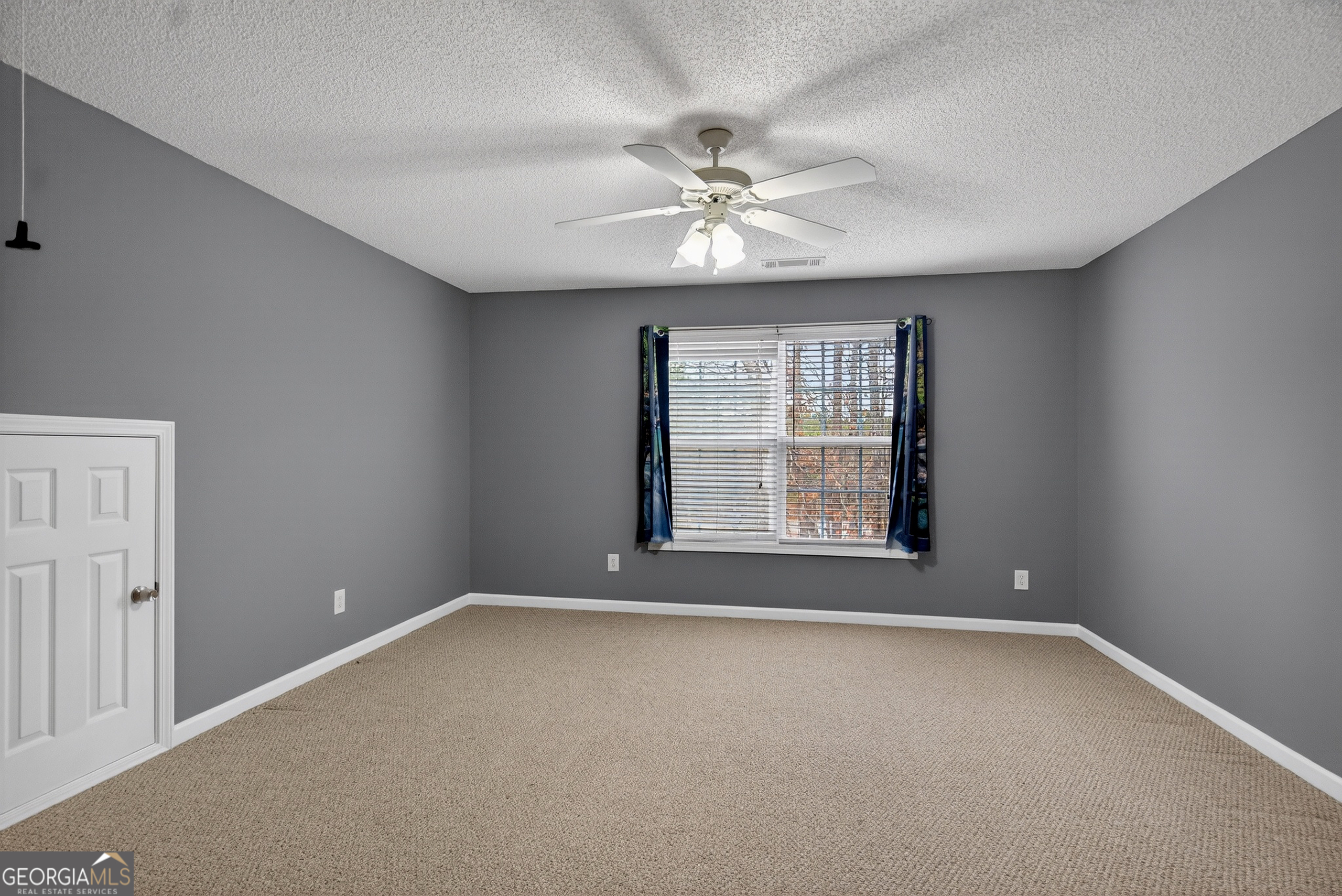 107 Waters Edge Drive Lagrange GA 30240