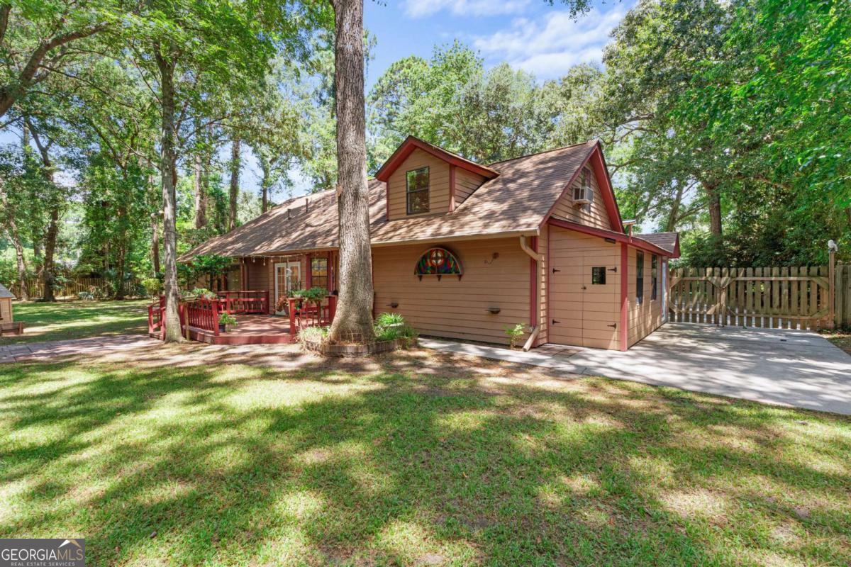 9 W Coquena Circle Savannah GA 31410
