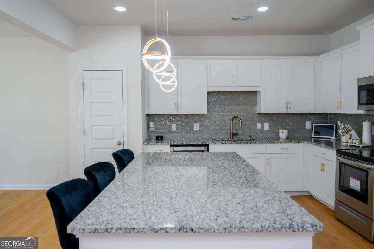 2115 Ravencliff Drive Austell GA 30168