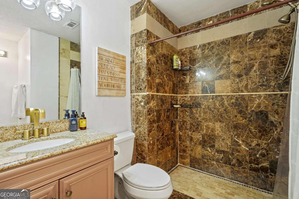 135 Creekview Drive Newnan GA 30263