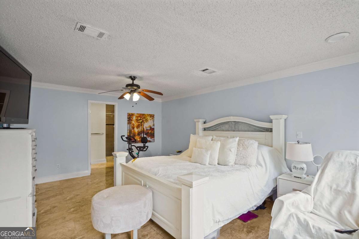 135 Creekview Drive Newnan GA 30263