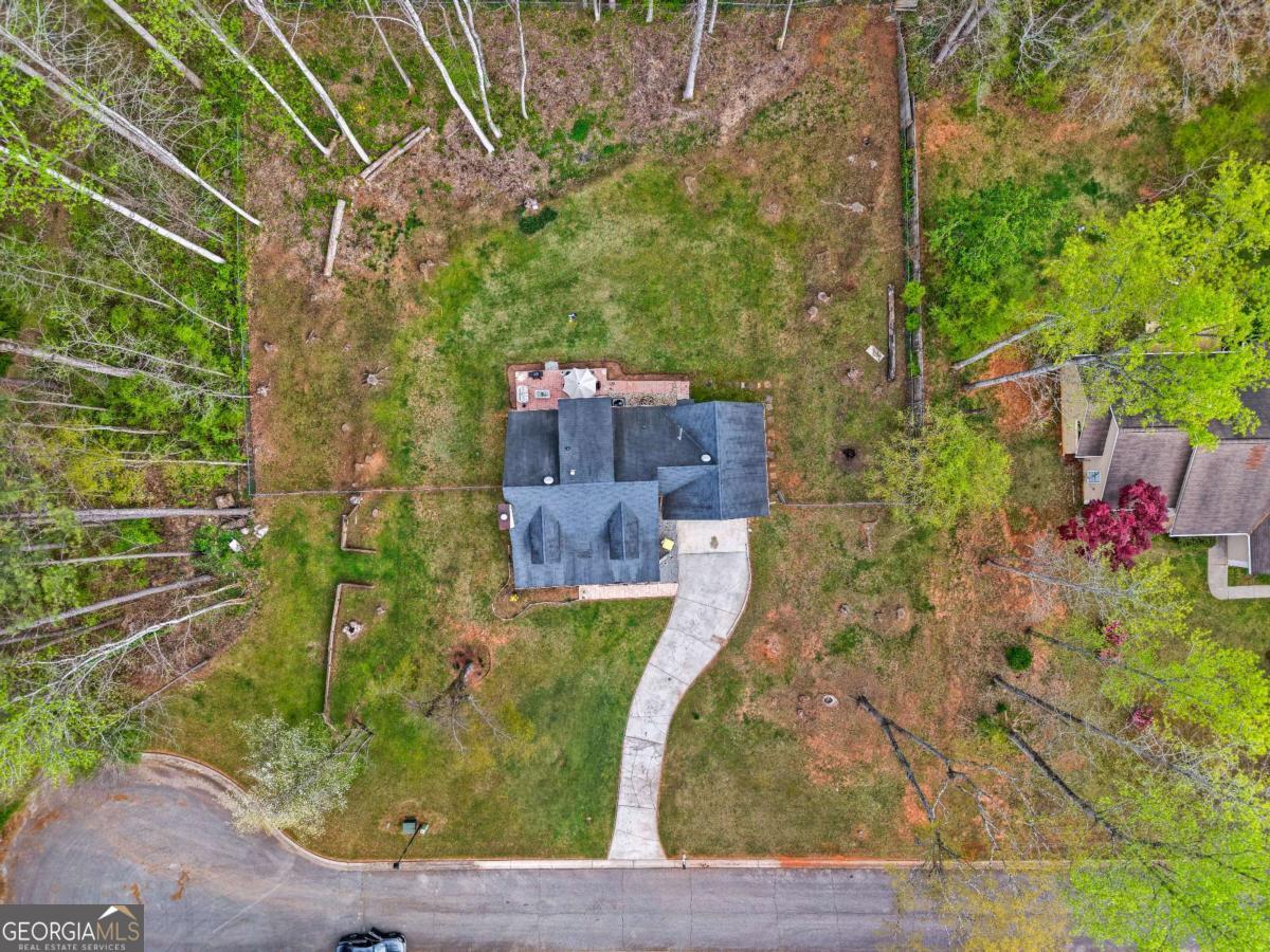 135 Creekview Drive Newnan GA 30263