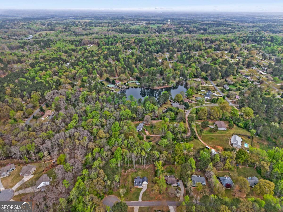 135 Creekview Drive Newnan GA 30263