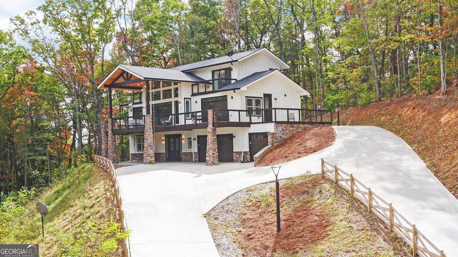 333 Favor Lane Rabun Gap GA 30568
