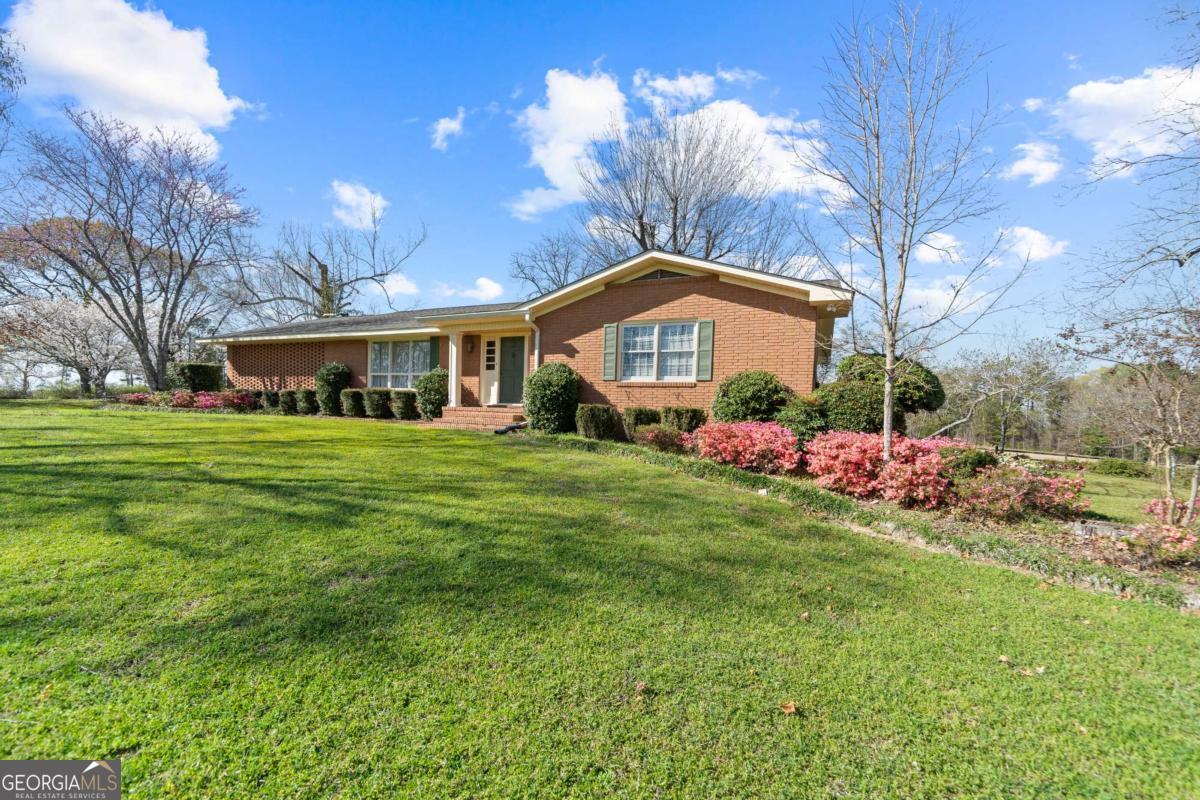 56 Claymont Road Mcintyre GA 31054
