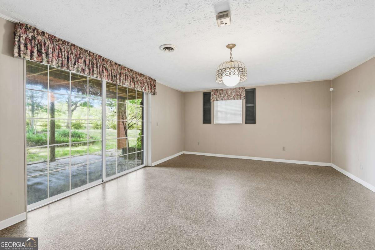 56 Claymont Road Mcintyre GA 31054