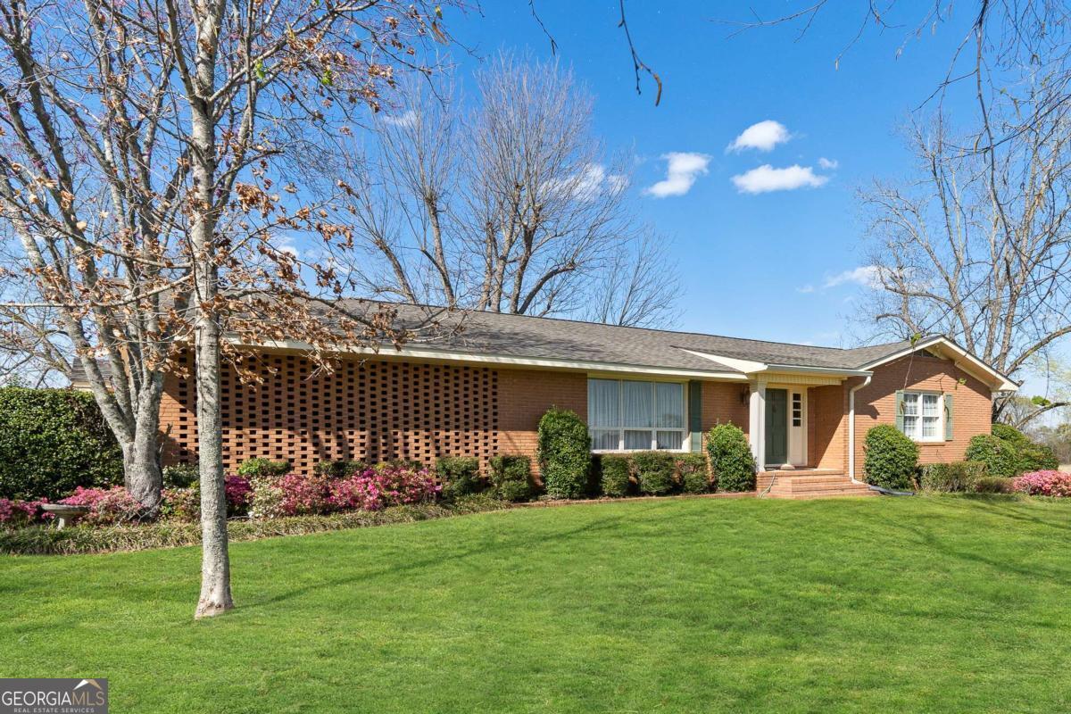 56 Claymont Road Mcintyre GA 31054