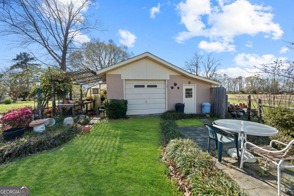 56 Claymont Road Mcintyre GA 31054