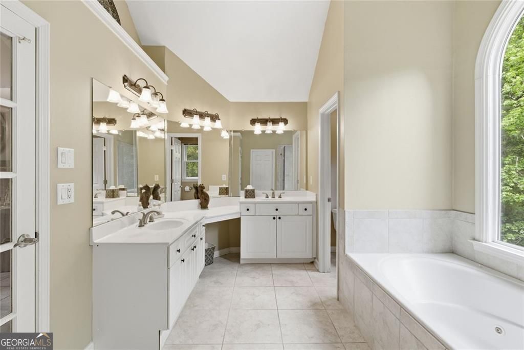 655 Sweet Stream Trace Johns Creek GA 30097