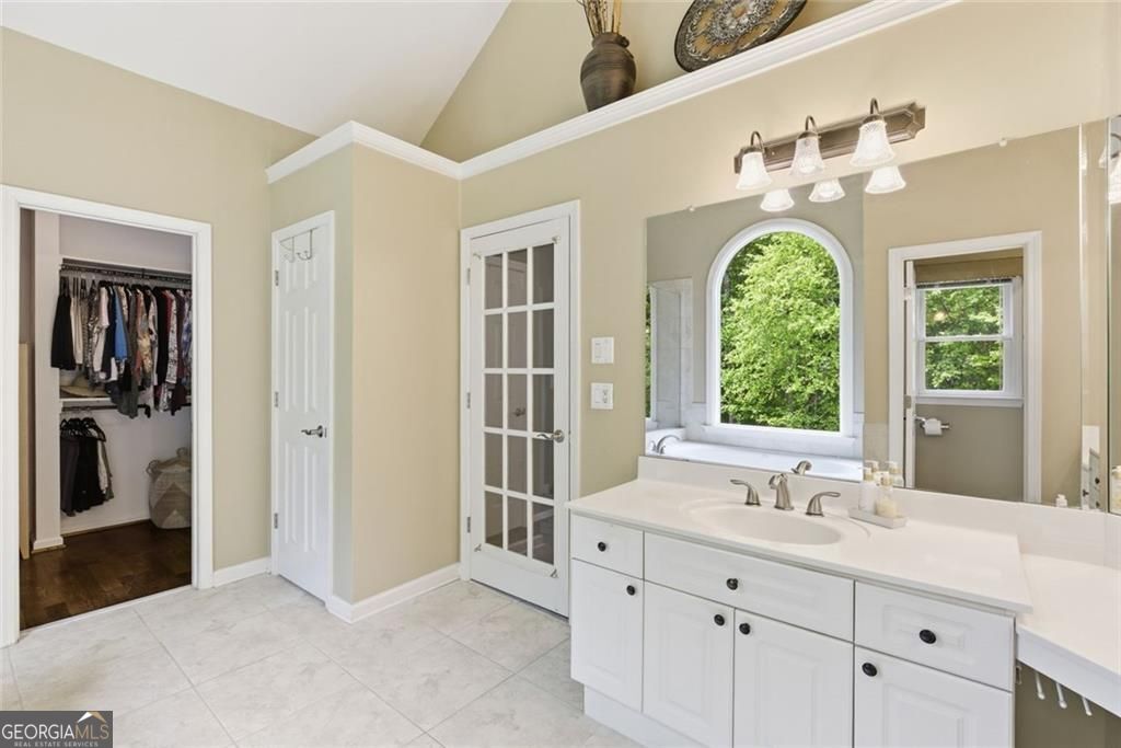 655 Sweet Stream Trace Johns Creek GA 30097