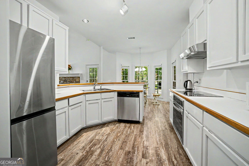 113 Stoneacre Curve Peachtree City GA 30269