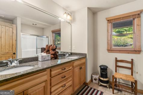 175 Leisure Drive Ellijay GA 30536
