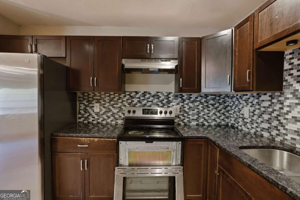 2747 Claire Terrace Decatur GA 30032
