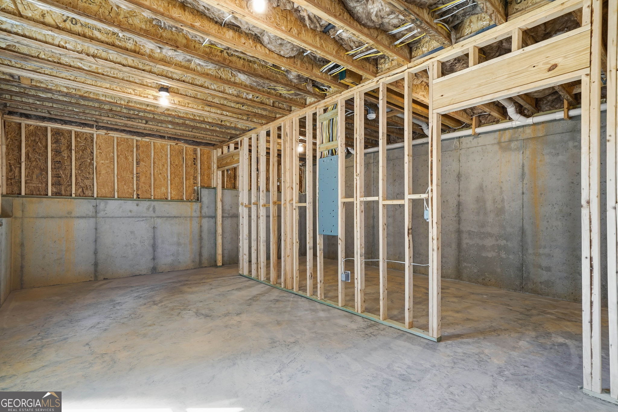 105 Bob White Drive Calhoun GA 30701