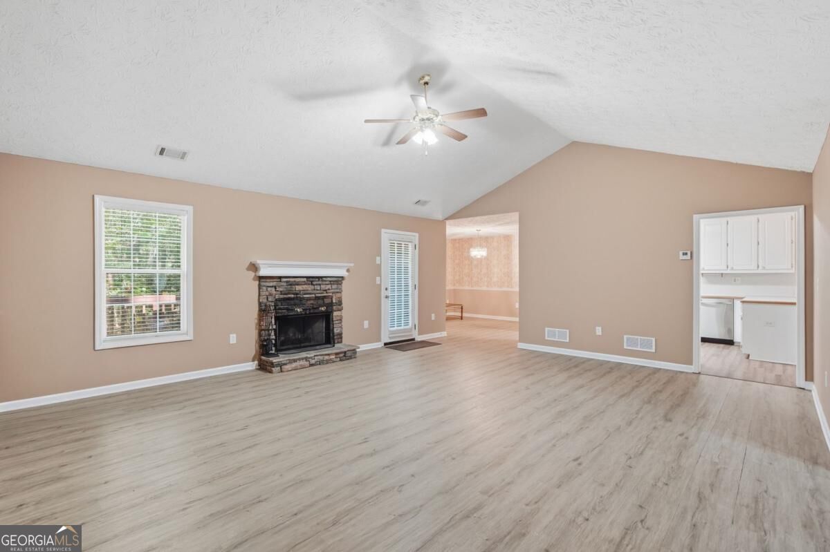 2072 Amberly Crossing Lane Dacula GA 30019