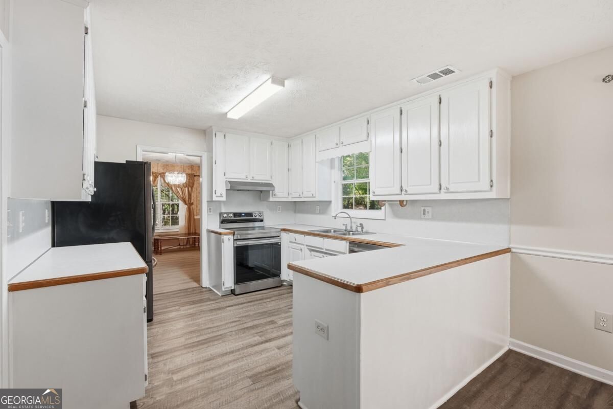 2072 Amberly Crossing Lane Dacula GA 30019
