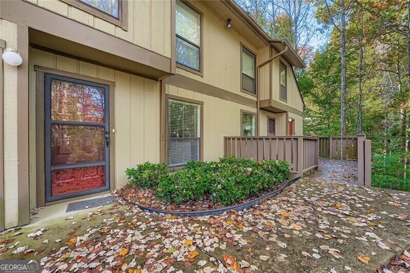 1607 Woodcliff Drive Atlanta GA 30350