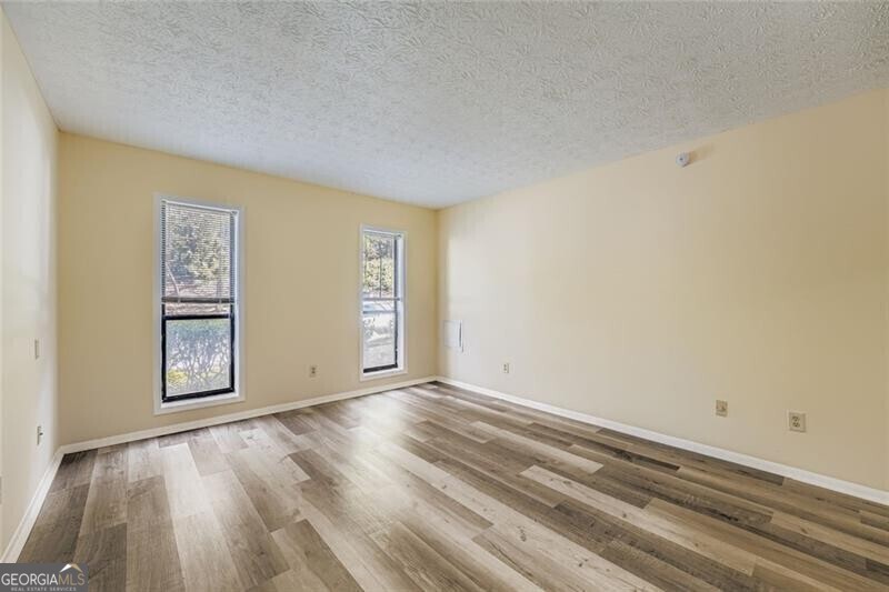 1607 Woodcliff Drive Atlanta GA 30350
