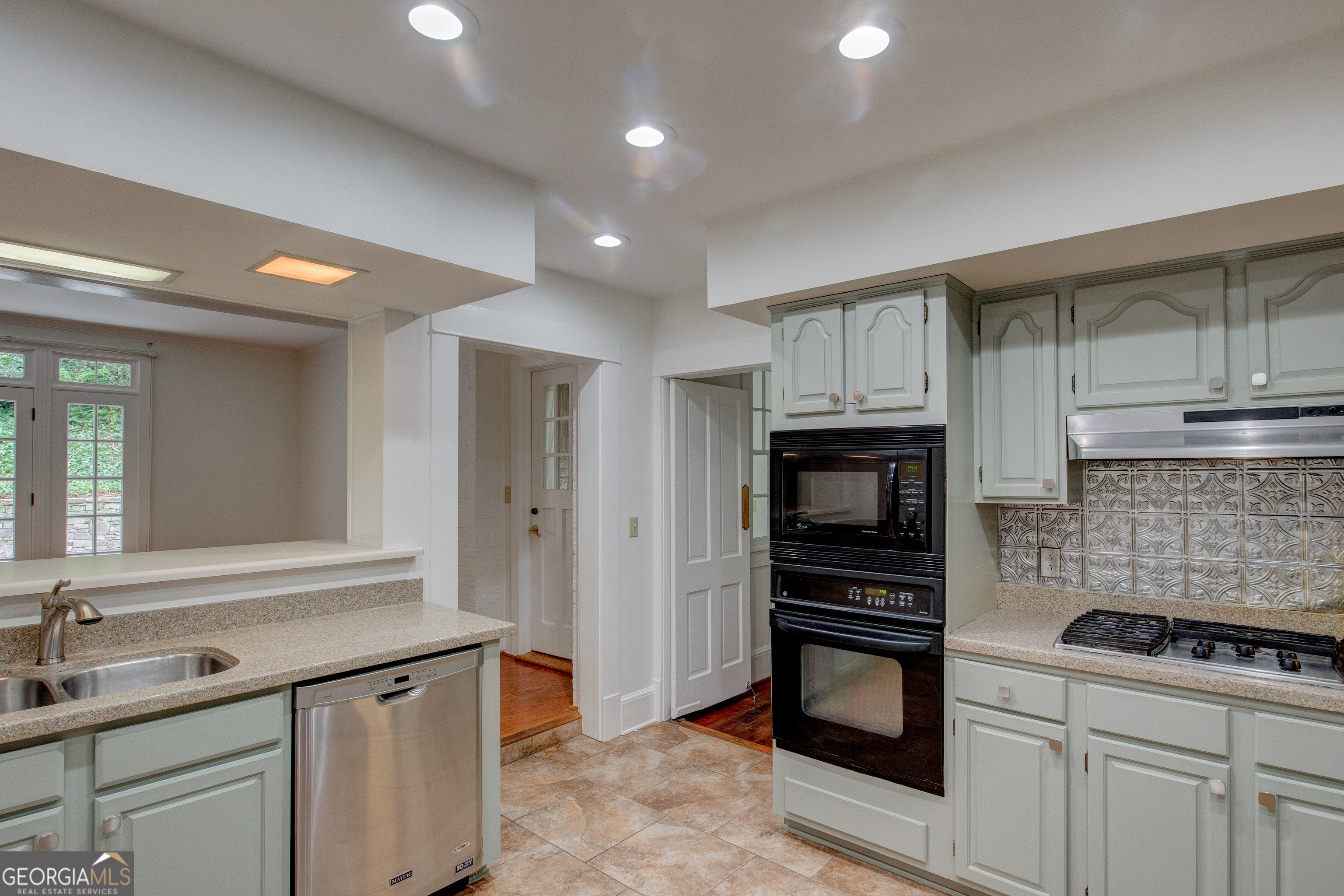 9 Shorter Circle SW Rome GA 30165