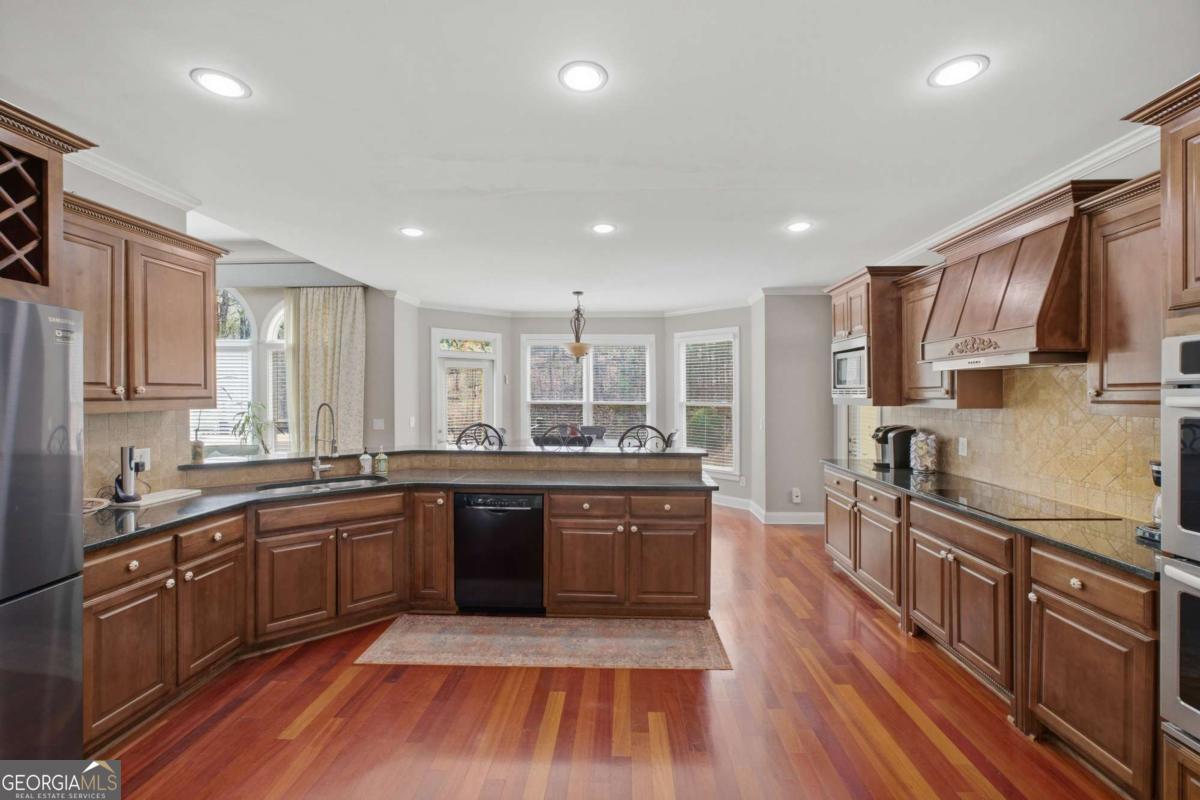 1131 Blue Water Court Buford GA 30518